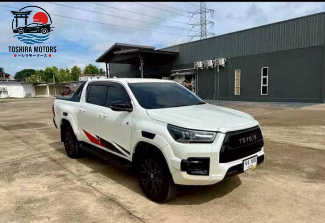 
								TOYOTA HILUX 2.8 GR REVO DOUBLE CAB 2022 full									