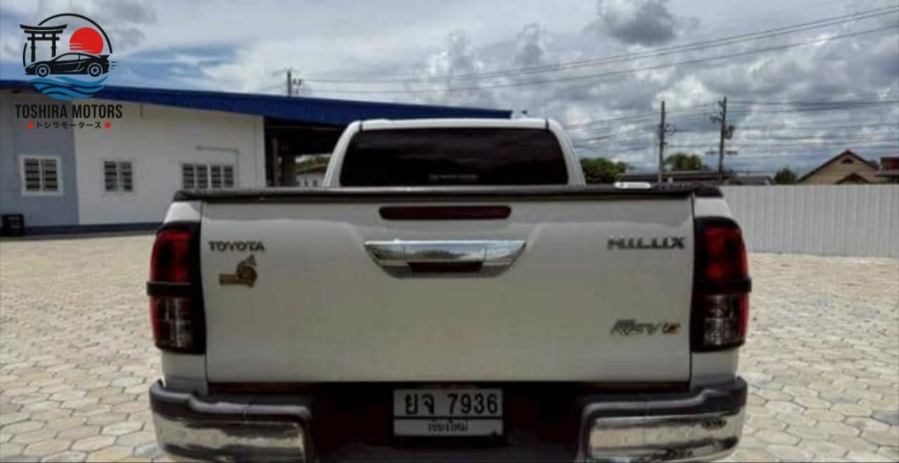 
								TOYOTA HILUX 2.8 GR REVO DOUBLE CAB 2022 full									