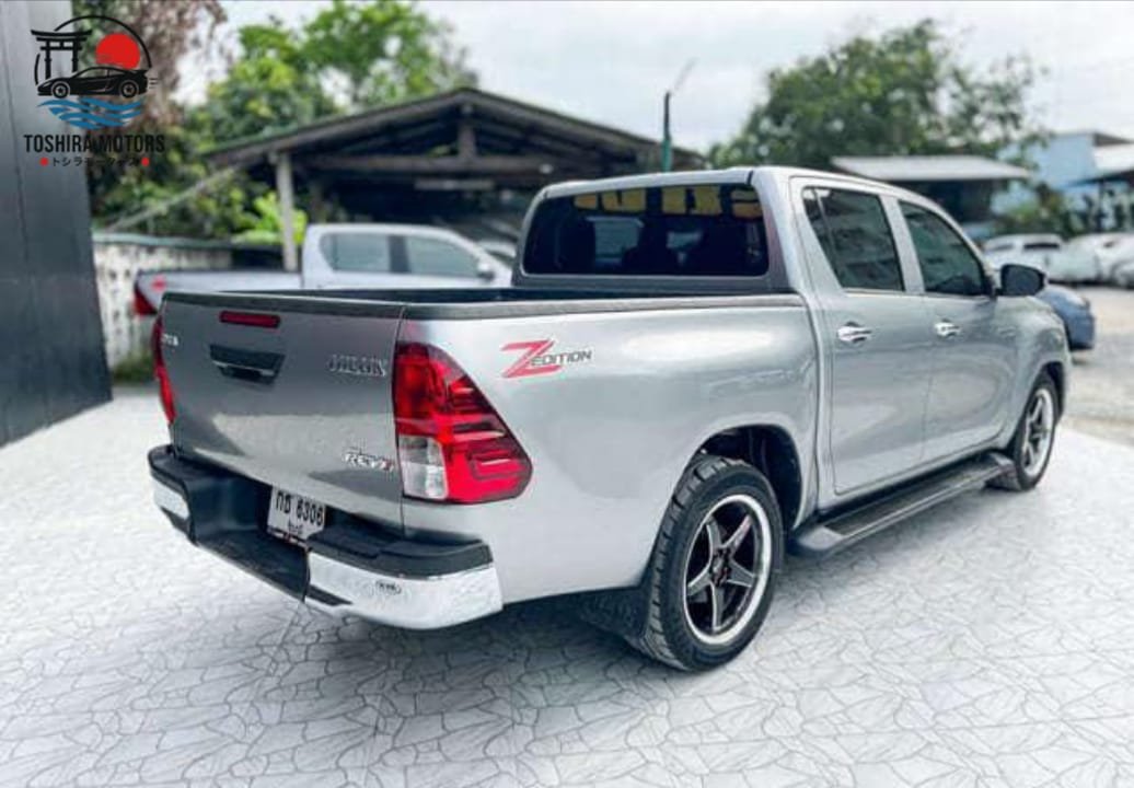 
								TOYOTA HILUX 2.4 J REVO DOUBLE CABIN 2023 full									