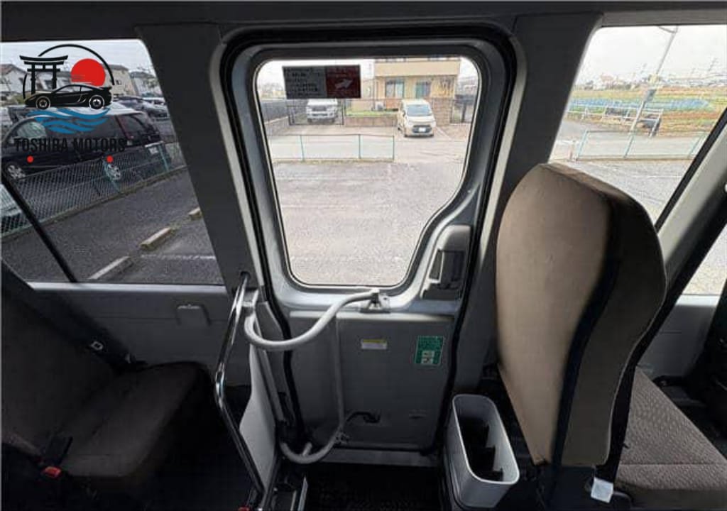 
								2025 TOYOTA COASTER full									