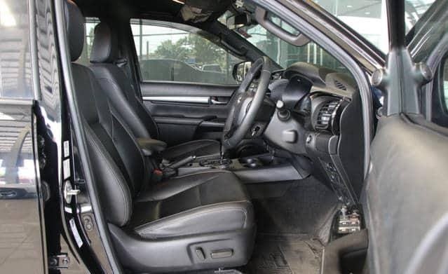 
								Toyota Hilux 2.4 Rocco full									