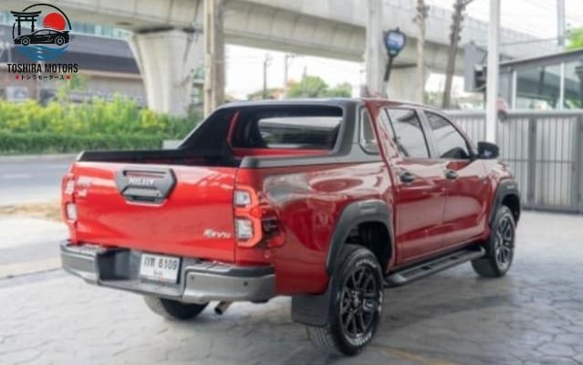 
								Toyota Hilux Rocco 2.8 full									