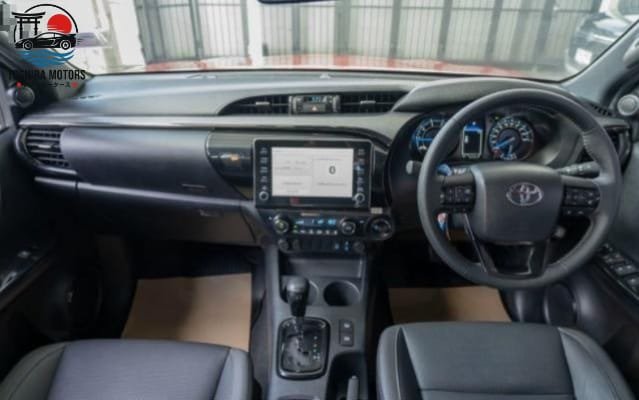 
								Toyota Hilux Rocco 2.8 full									