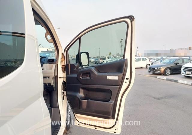 
								2021 TOYOTA HIACE COMMUTER full									