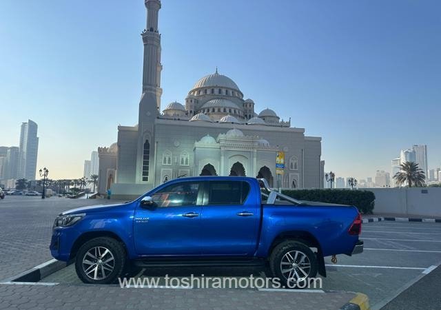 
								2016 TOYOTA HILUX SR5 full									
