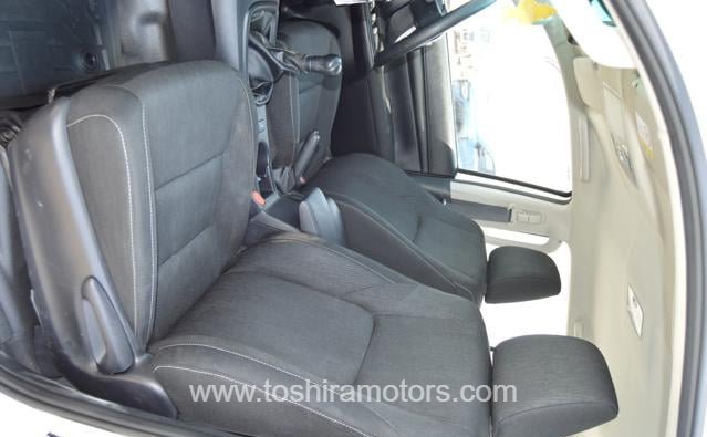 
								2023 TOYOTA HILUX SR5 full									