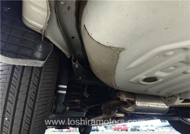 
								TOYOTA NOAH TSS  full									