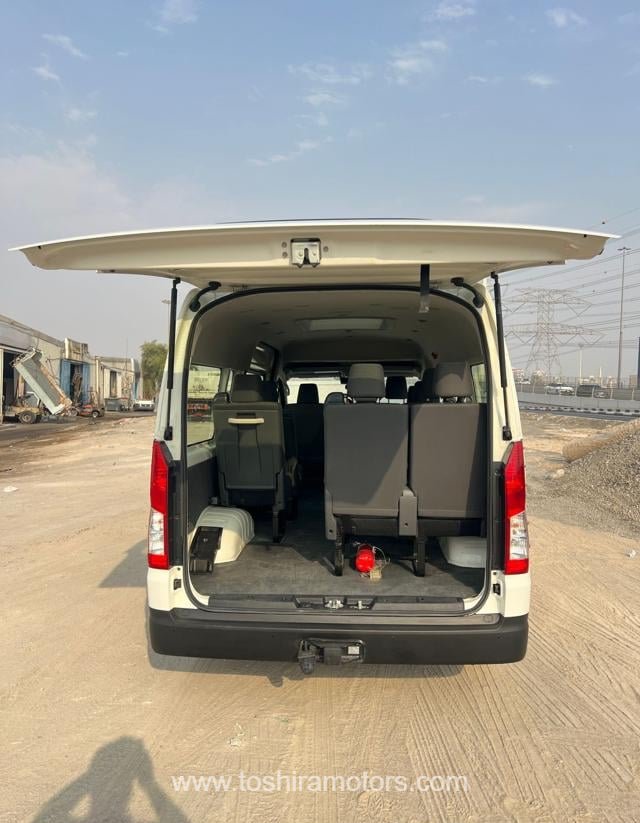 
								2022 TOYOTA HIACE VAN | PARKING SENSOR | BACK CAMERA full									