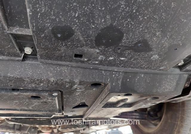 
								2021 TOYOTA HIACE COMMUTER full									