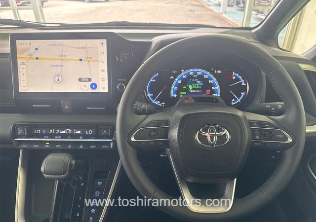 
								2025 TOYOTA VOXY full									