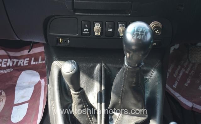 
								2014 TOYOTA HILUX full									