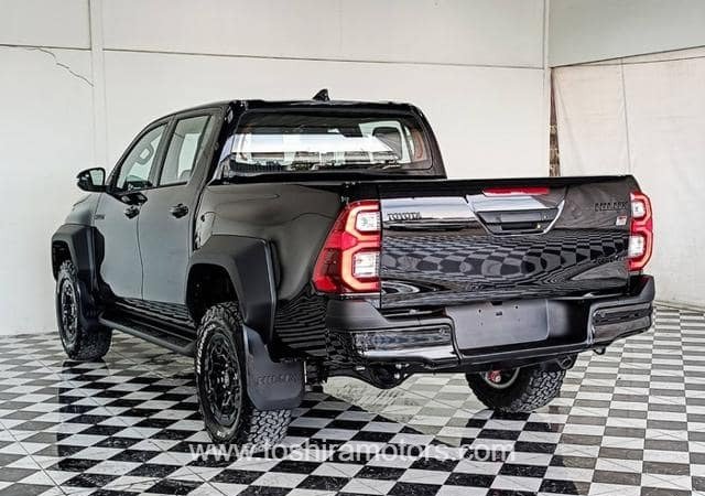 
								2024 TOYOTA HILUX 2.8 GR DOUBLE CAB full									
