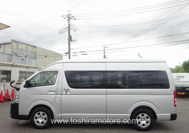 
								2024 TOYOTA HIACE VAN full									