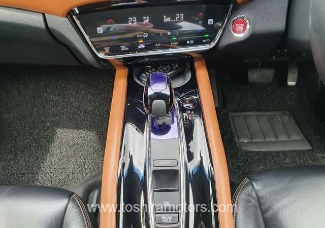 
								2014 HONDA VEZEL 1.5A Z HYBRID full									