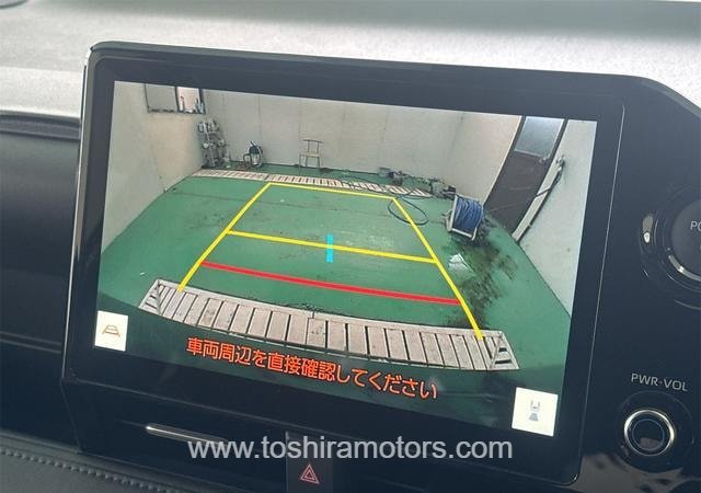 
								2025 TOYOTA VOXY full									