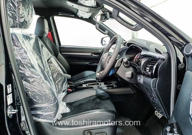 
								2024 TOYOTA HILUX 2.8 GR DOUBLE CAB full									