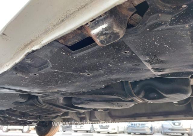 
								2021 TOYOTA HIACE COMMUTER full									