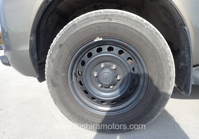 
								2021 TOYOTA HILUX X WCAB full									