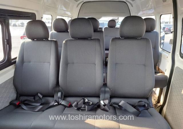 
								2015 TOYOTA HIACE COMMUTER full									