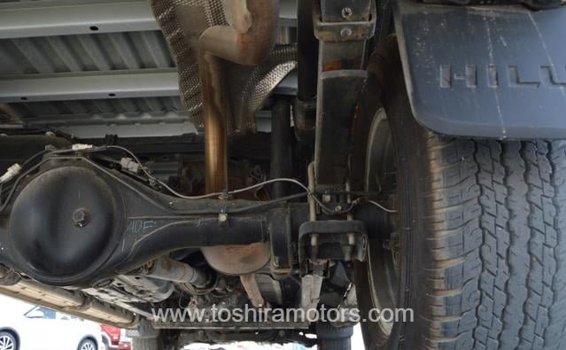 
								2023 TOYOTA HILUX SR5 full									