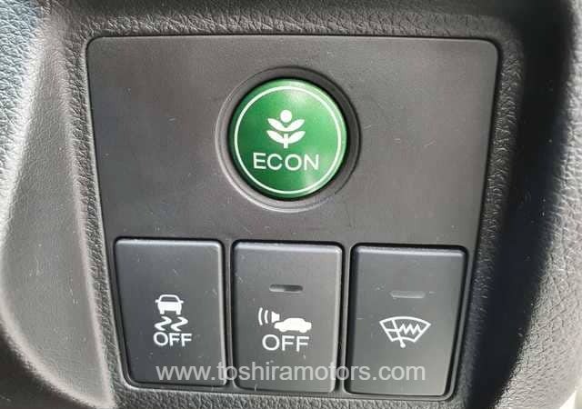 
								2014 HONDA VEZEL 1.5A Z HYBRID full									