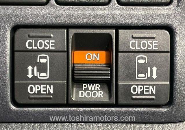 
								2016 TOYOTA VOXY ZS full									