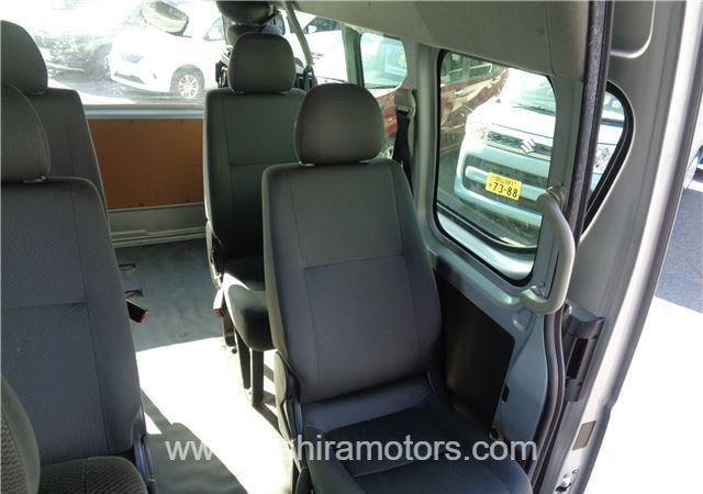 
								2018 TOYOTA HIACE VAN DX14 full									