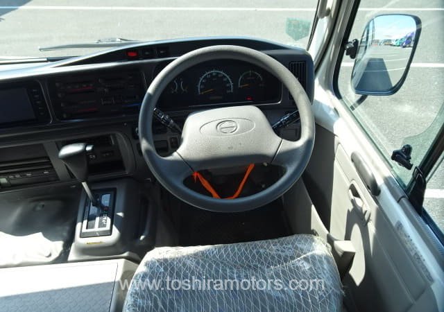 
								2015 HINO LIESSE II BUS full									