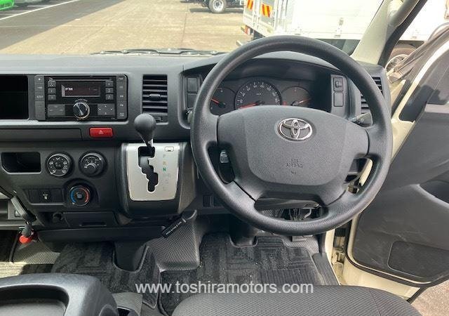 
								2015 TOYOTA HIACE VAN 212/1.5 full									