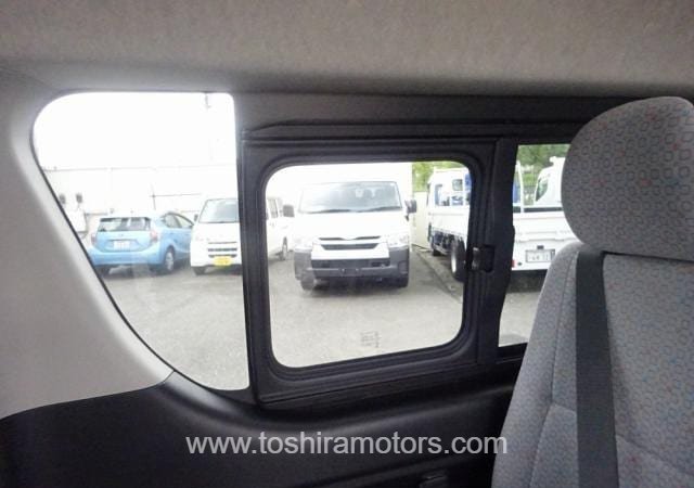 
								2024 TOYOTA HIACE VAN full									