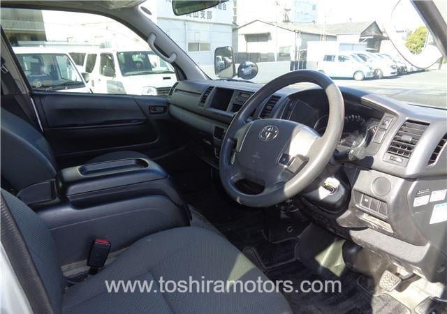 
								2018 TOYOTA HIACE VAN DX14 full									