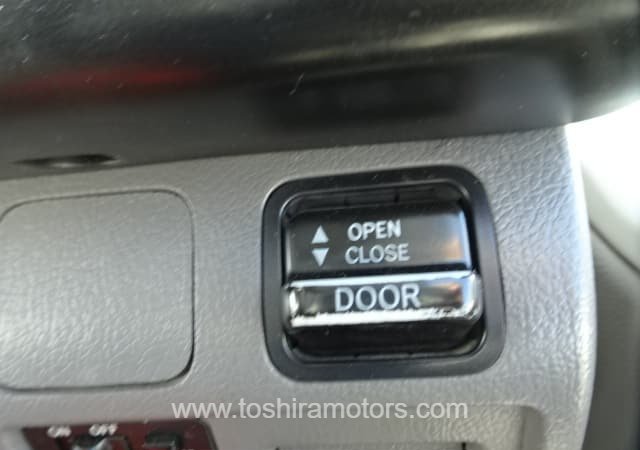 
								2015 HINO LIESSE II BUS full									