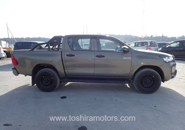 
								2021 TOYOTA HILUX X WCAB full									