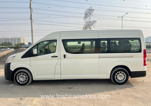 
								2022 TOYOTA HIACE VAN | PARKING SENSOR | BACK CAMERA full									