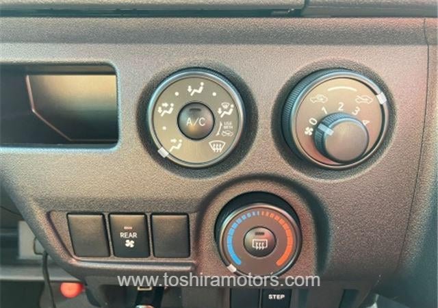 
								2020 TOYOTA HIACE VAN WD212/1.5 full									