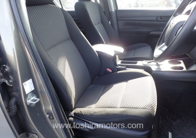 
								2021 TOYOTA HILUX X WCAB full									