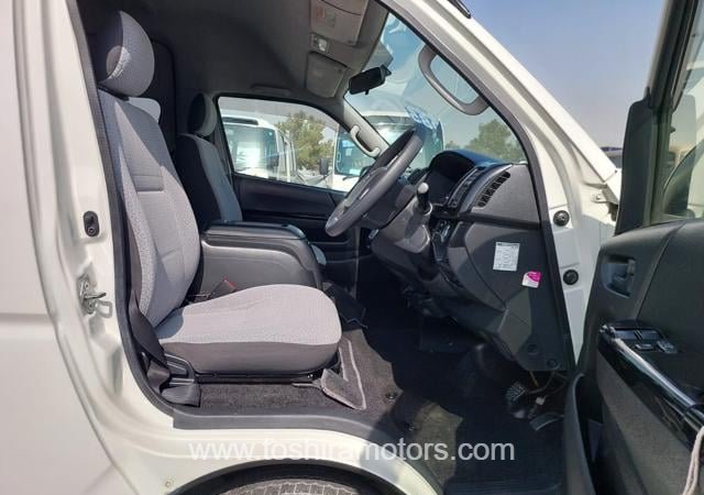 
								2016 TOYOTA HIACE COMMUTER POWER SLIDE PASSENGER DOOR full									