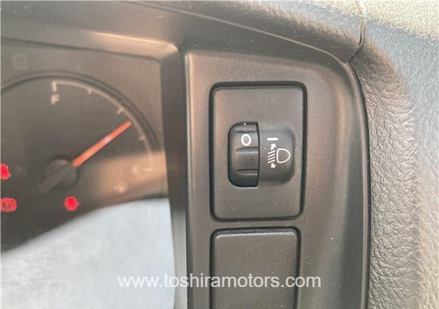 
								2022 TOYOTA HIACE VAN | PARKING SENSOR | BACK CAMERA full									
