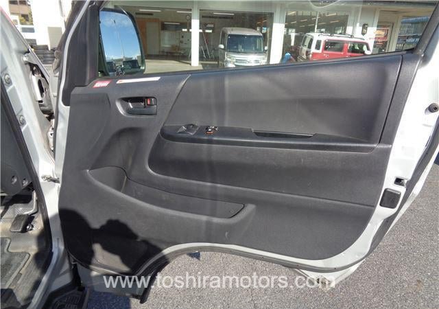 
								2018 TOYOTA HIACE VAN DX14 full									