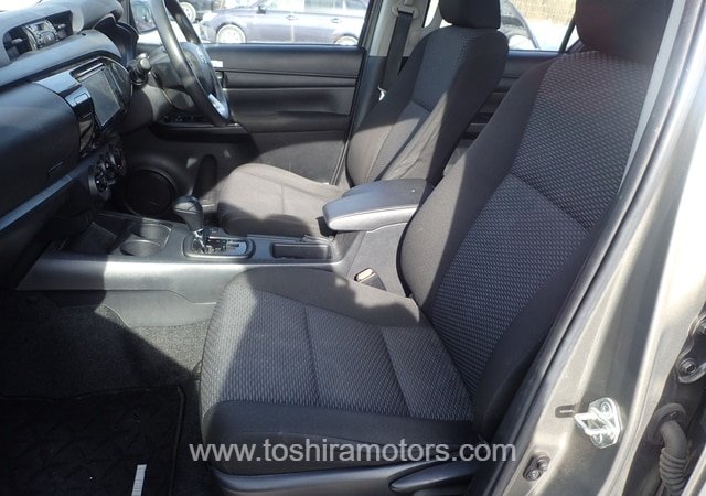 
								2021 TOYOTA HILUX X WCAB full									