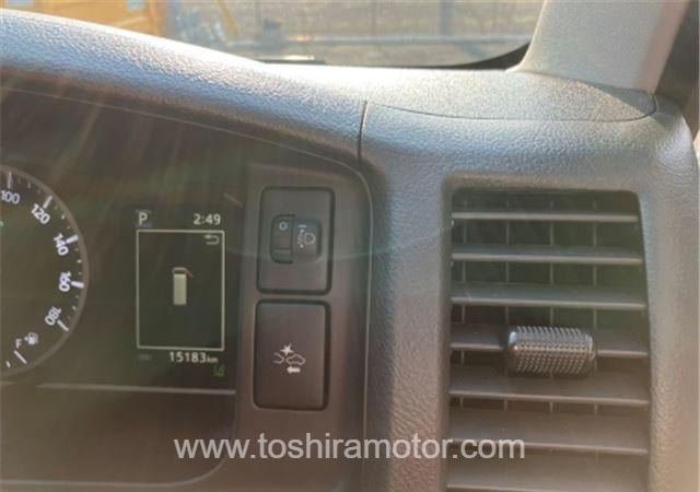 
								2023 TOYOTA HIACE VAN 418/1.5TSS full									