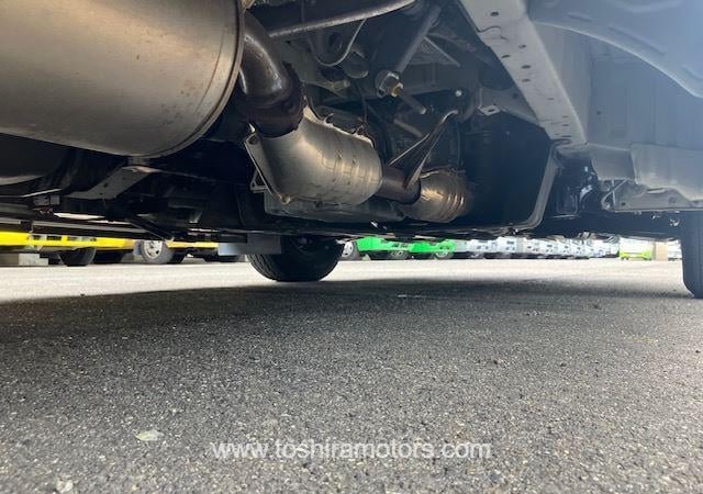 
								2015 TOYOTA HIACE VAN 212/1.5 full									