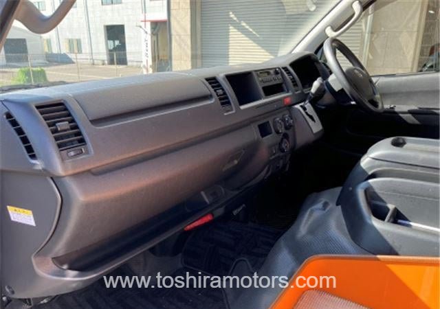 
								2019 TOYOTA HIACE VAN 212/1.5 full									