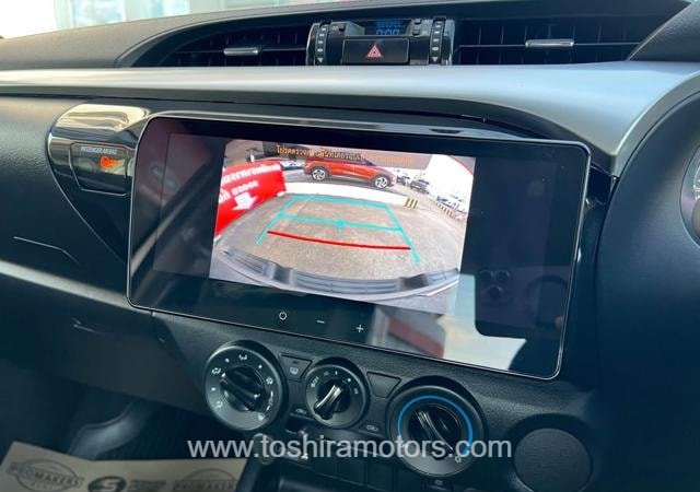 
								2024 TOYOTA HILUX 2.4 E REVO SMART CAB full									