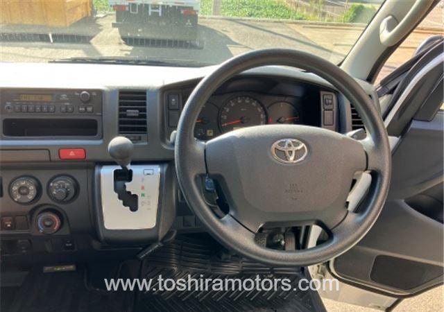 
								2019 TOYOTA HIACE VAN 212/1.5 full									