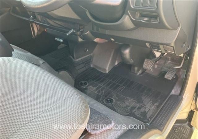 
								2020 TOYOTA HIACE VAN WD212/1.5 full									