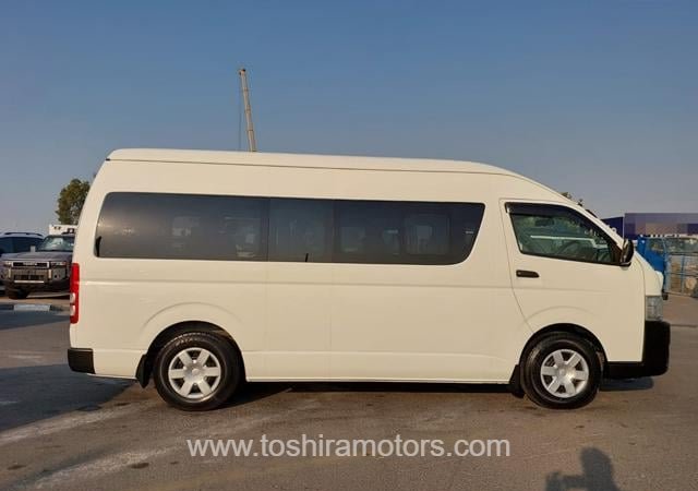 
								2015 TOYOTA HIACE COMMUTER full									