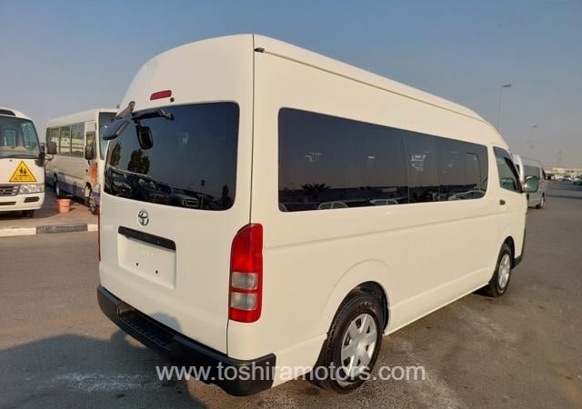 
								2015 TOYOTA HIACE COMMUTER full									
