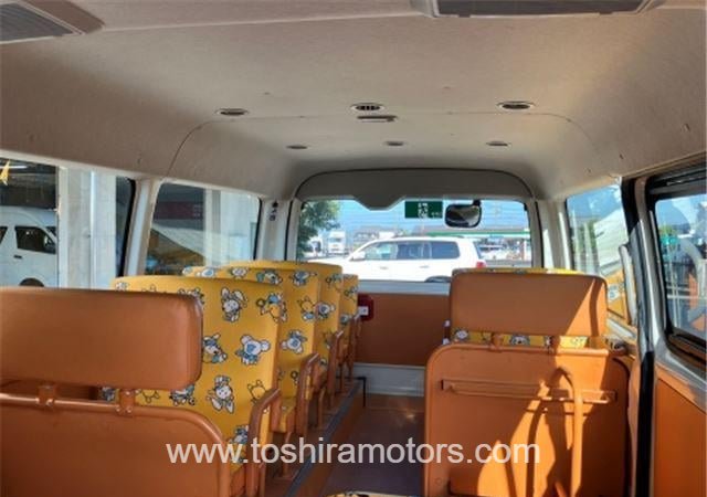 
								2019 TOYOTA HIACE VAN 212/1.5 full									