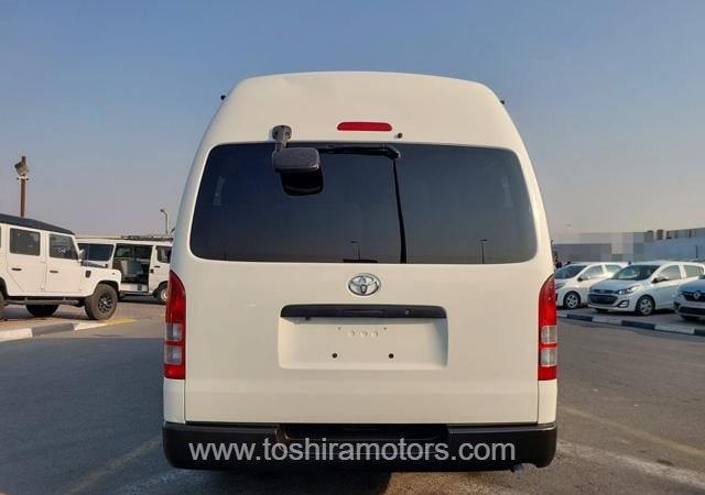 
								2015 TOYOTA HIACE COMMUTER full									